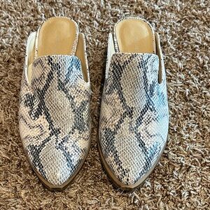 Chinese Laundry Blue and Cream Snakeskin Mules